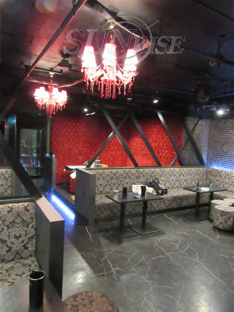 新宿三丁目 徒歩5分 構造:鉄骨鉄筋コンクリート造