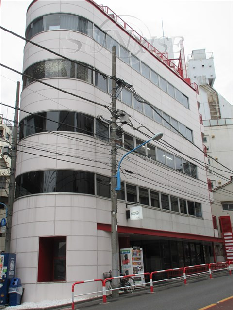 新宿御苑前 徒歩5分 構造:鉄筋コンクリート造・鉄骨造