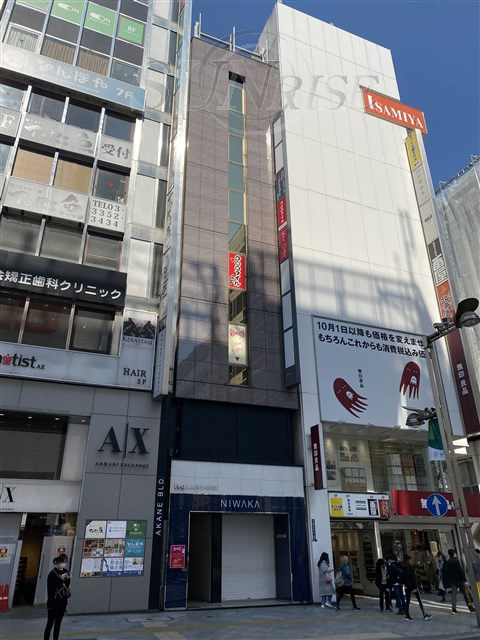 新宿三丁目 徒歩1分 構造:鉄骨鉄筋コンクリート造