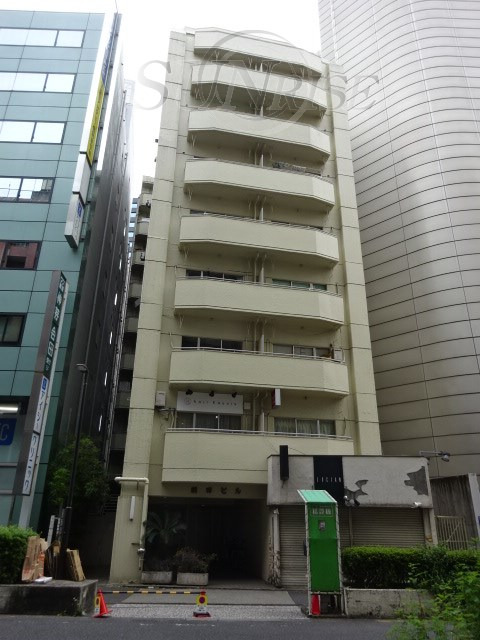 新宿 徒歩2分 構造:鉄骨鉄筋コンクリート造